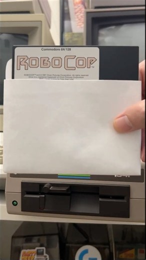 The brutal difficulty of RoboCop on C64 #retrogaming #80s #gaming