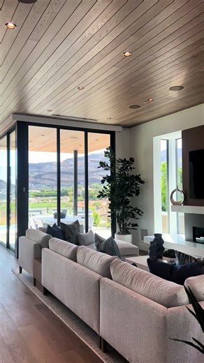 Why Choose Professional Integration? 🏠💡 1️⃣ Expertise: Pros know how to optimize your system for peak performance. 2️⃣ Custom Solutions: Tailored setups that fit your unique needs. 3️⃣ Seamless Integration: No compatibility issues—everything just works. 4️⃣ Save Time: Leave the complex setup to the experts. 5️⃣ Ongoing Support: Get help whenever you need it. 6️⃣ Future-Proof: Scalable solutions that grow with you. 7️⃣ Enhanced Security: Strategic placement for maximum safety. 8️⃣ Cost-Effectiv