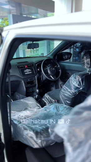 Eksterior dan Interior Daihatsu Terios 1.5 X
