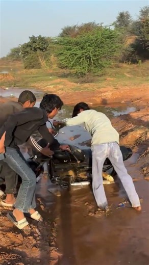 rider hu me 😂 #automobile #splendor #splendormodified #bullet #splendor #badmashi #deepakanishcomedy