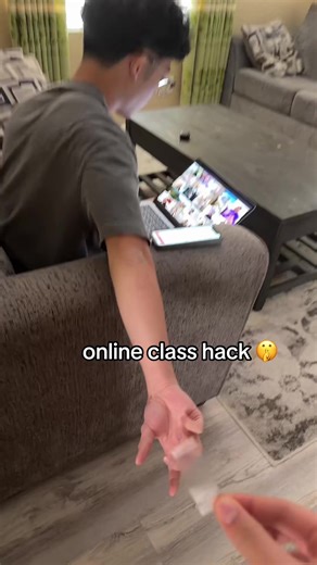 CraftNote taking notes for me instead 🤫 #fyp #study #studytok #studytips #student