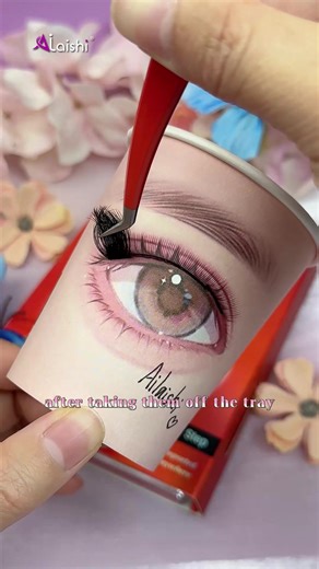 Guide to Lash Extensions: Clamping and Care Tips