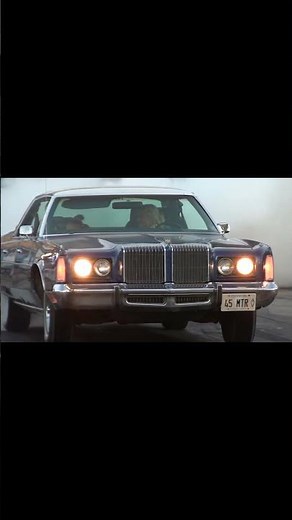 Awesome Burnout in Chrysler New Yorker #burnout #Mopar #ChryslerNewYorker