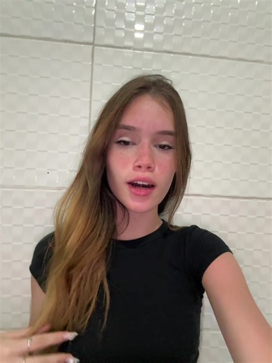 Os vídeos de 👾 (@gabii.xzs__) com som original - vicious.trap