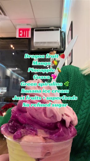 Dragon fruit, mango, pineapple, guava, green spirulina, and banana ice cream — blended into one ultra-creamy, naturally colorful frozen treat 🌈🍌 This banana-based ice cream is made with real fruits and superfoods only, nothing artificial, nothing refined. The pinks come from dragon fruit, the tropical sweetness from mango and pineapple, the floral notes from guava, and that vibrant green glow from green spirulina — all balanced with ripe bananas for a smooth, soft-serve-style texture. No refin
