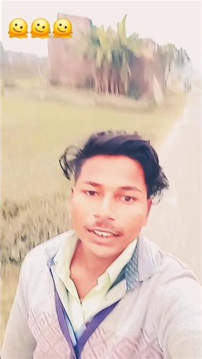 dekha use me pehli bar ban gya diwana me yarr