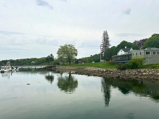 Welcome to the Dockside - Dockside Restaurant & Bar on York Harbor