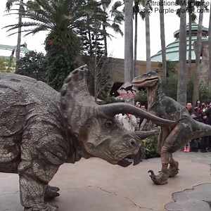 This dinosaur show in Japan is so cool 😱🦖 Credit: Attractions Magazine | Daily Mail US