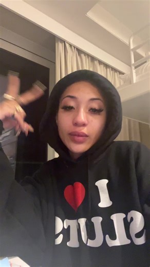 Tazzy 🖤 (@toxicbiht6969)’s videos with original sound - Tazzy 🖤