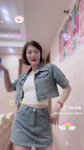 Sunday Morning Dance Videos featuring Lipstick Dance Trend