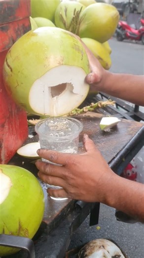 The Art of Coconut Cutting Stylish Techniques