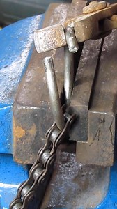 Homemade Lock Tools  #DIYLocksmith #BikeChainLock #HomemadeSecurity #LocksmithInnovation #CreativeLocks #ToolHacks | Smart Engineering | Facebook