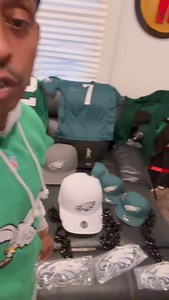 694K views · 21K reactions | GM follow @insapennsylvania @trulieve_pa @restoredispensaries @ 3 Friends in comments picking Winners next Thursday | KING GILLIE | Facebook