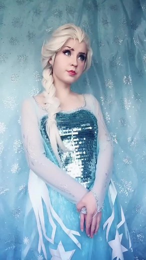 Elsa's Powers Escalate in this Frozen Cosplay!