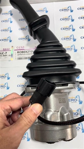 HYUNDAI R210LC-7 ROBEX210LC-7 31N6-20070 31N6-20071 31N6-20060 RCV LEVER JOYSTICK PILOT VALVE