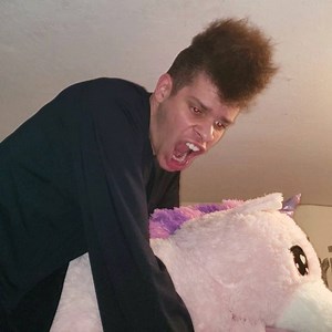 95K views · 467 reactions | La unica cosa que me chinga. The only thing that let's me put the pipe in. | Cristian Oliveras | Facebook