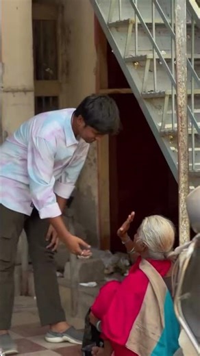 ❤️🤝Call to Action HelpingCommunity #HumanityFirst #HelpTheNeedy #SpreadKindness #Insaniyat #1mviews