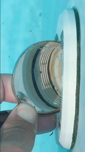 Big crack in the threading of this pool return jet