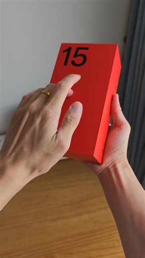 Trendy Tech Review on Instagram: "OnePlus 15 immersive quick unboxing, starting at 3999, is it a great value? #MobileDigital #DigitalProducts #OnePlus15 #OnePlusMobile #OnePlusAce6"