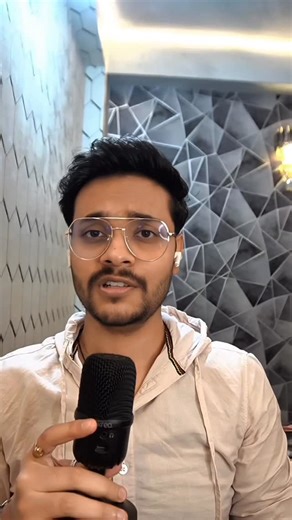 Aryan | Movie & Series Anime Reviews | Recommendations on Instagram: "Hanuman-Shani Dev ki wo leela jo bahut kam log jaante hain. Vama App par aap FREE me pure story dekh skate ho Abhi download karo • Play Store: https://bit.ly/4pBtWkU?&utm_medium=instagram&utm_VAMATV=ARYAN&utm_source=chesta App Store: https://bit.ly/3NrENAm?&utm_medium=instagram&utm_VAMATV=ARYAN&utm_source=CHESTA #vamaapp #ʜᴀɴᴜᴍᴀɴᴊɪ #ramayana"