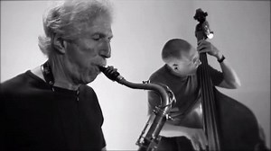 4.9K views · 122 reactions | Legend Bob Mintzer plays his 1st choice Sax (EASTMAN 52ND STREET TENOR SAXOPHONE). A serious heavyweight addition to our PRO Sax range, the 52nd Street Tenor captures a classic vintage sound – full bodied and free blowing – with wonderful ergonomics. . Click here to see full Video & Sax:- tiny.cc/eastman . . #sax #saxophone #jazz #saxy #jazzmusic #saxcouk #saxheaven #london | SAX - Saxophone Store | Facebook
