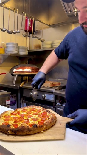 Exploring the Best Pizza Spots in Los Angeles