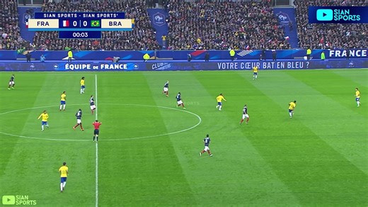 内马尔，巴西最佳球员--在对阵法国的比赛中上演精彩表现