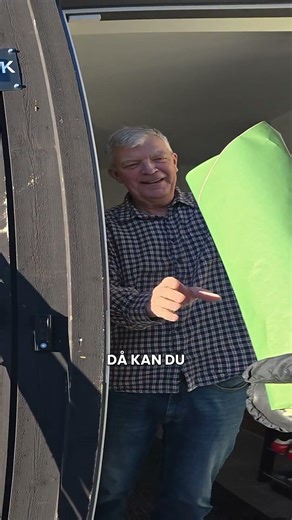 Tror ni han gav dem till sin fru? 😌 #sverige #feelgood