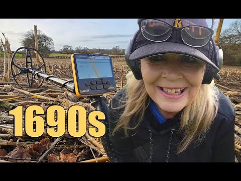 Metal Detecting Surprise: The Unexpected Find of 1690s William III's Love Token BOOM