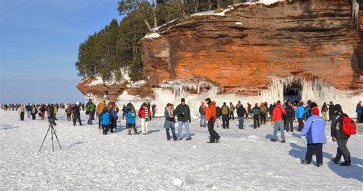 Apostle Islands ice caves open for first time since 2015, drawing thousands of visitors