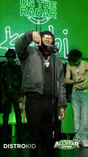 On The Radar With Gabe P📻 on Instagram: "@vonoff1700 Verse for the OTR All Star Cypher Full Cypher On YouTube"