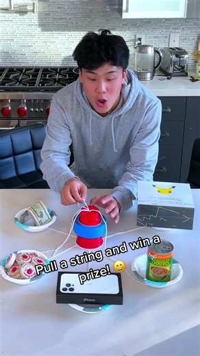 Mystery String Challenge Game with Jojothejetplane and Cam Casey