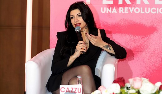 Cazzu sorprende al volver a OnlyFans con picantes fotografías - La Opinión