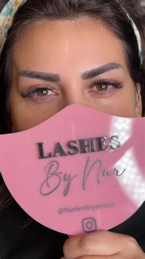 Wimper Extensions: Nasıl Doğru Yapıştırılır?