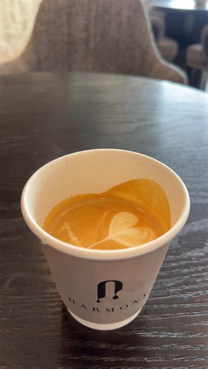 هارموني 😍 عندهم خيارات حلا حلوة، جربت بودنق الكنافة لذيذ كانه حلا الخشخاش و السوفليه بعد يستحق التجربة👌🏻 #riyadh_coffee #قهوة_مختصة #قهاوي_الرياض #حلا_الرياض #أماكن_الرياض