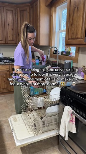 We have fun and I promise to never sugar coat or filter or hide what’s on my counter before I film 😱🫶🏻🙂 . . #creatorsearchinsights #ranchwife #midwest #ranchmom #ranchkids