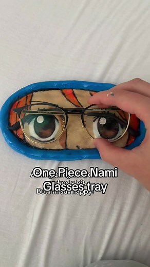 One Piece Nami-Themed Glasses Holder Using Polymer Clay