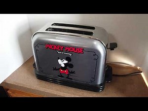 Vintage Disney Mickey Mouse Musical Pop Up Toaster