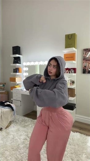 Ms Sethi - How's my naughty big boom😉🥶#sethivlogs #trending #viral #video #follwers #viralvideo #new