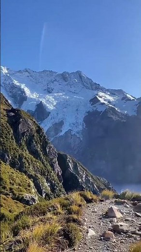 New Zealand’s Alpine Wonderland | Aoraki/Mount Cook National Park.