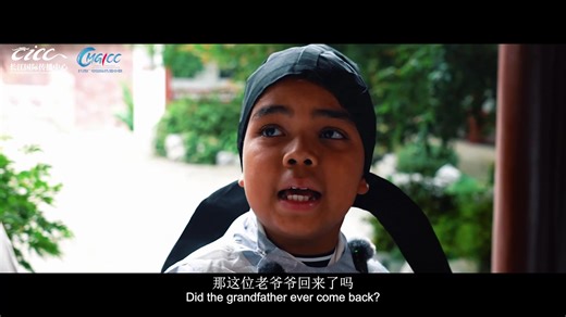 Stroll through history alongside legendary poets such as Qu Yuan (340-278 BC), Li Bai (701-762), and Fan Zhongyan (989-1052), and witness how the enduring spirit of poetry connects the past with the present. 📜✨ #WuhanCulture | Wuhan Plus