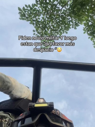 Novio Militar: Piden Novio Militar y luego dicen 'más despacio'