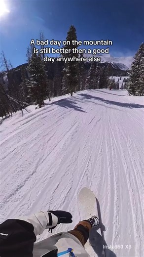 It’s never a bad day on the mountain #snowboarding #ski #snowtok #skitok #skitiktok #snowboardtiktok #snowboard #snowboardtok #skiseason