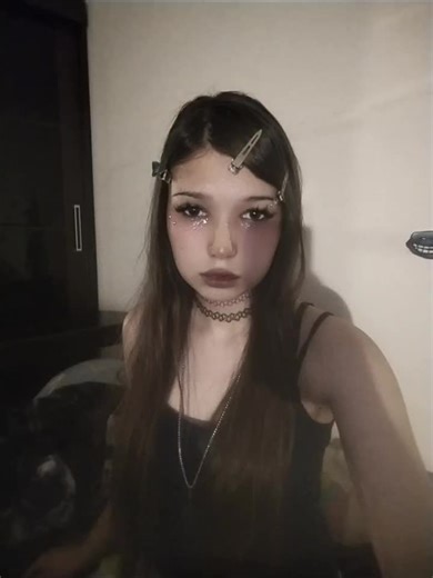 Exploring the Emo Makeup Trend