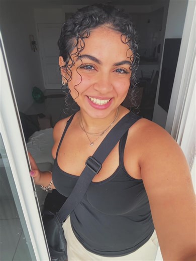 Os vídeos de -kkkarol- (@ana._.ka) com som original - vivi