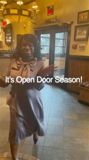 Christian single women it’s open door season!💕Subscribe for dating tips and advice.