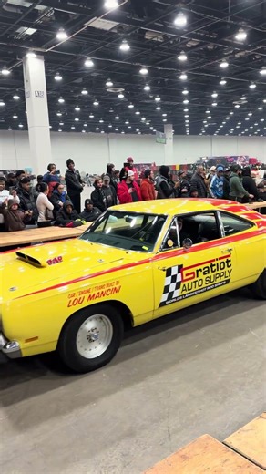Just listen to this mean Plymouth Road Runner leaving the 2026 Detroit Autorama