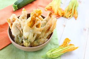 Fiori di zucca croccanti in pastella - Fatto in casa da Benedetta