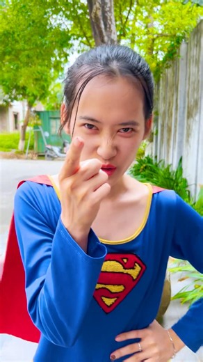 What happened to Spider-Girl?Rumi... Save her from the Smiling Man! 😱🆘🤡 #kpopdemonhunters #short
