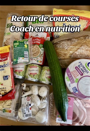 Retour de courses @Lidl France Et oui, être coach en nutrition, ce n’est pas manger que de la salade 🥗😄 Fromage, pâtes, pain, chocolat… tout à sa place 😉 #courses #pourtoi #nutrition #pertedepoids #healthylife
